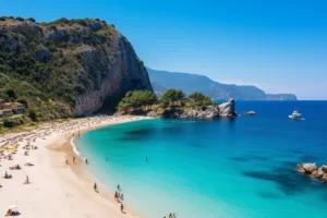 Morze w Albanii - jaka jest temperatura w różnych miesiącach roku?